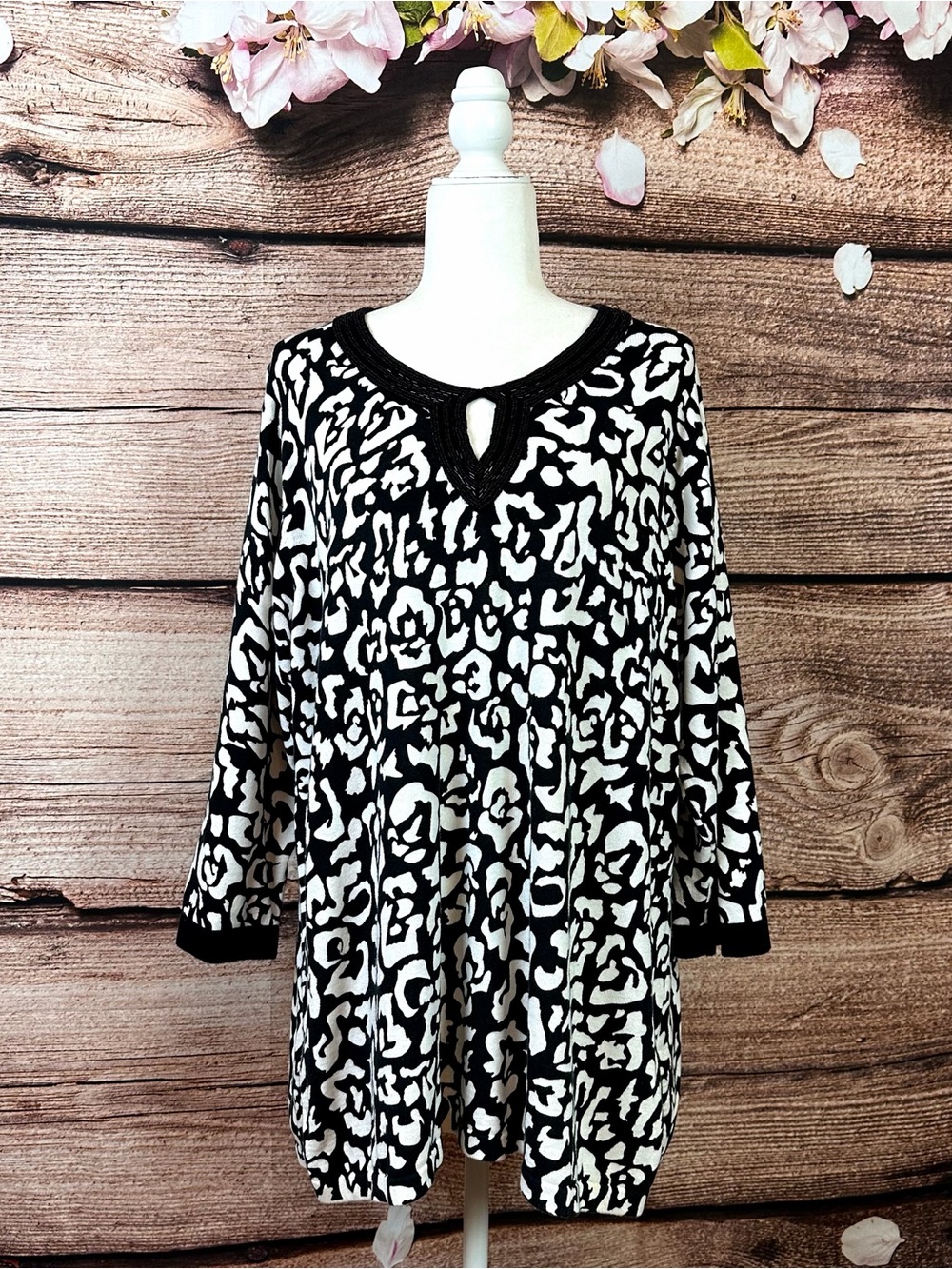 Cathy Daniels Women’s Cotton Boho Abstract Print Beaded Elegant Sweater Plus 1X